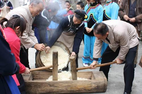 有趣的少数民族春节习俗