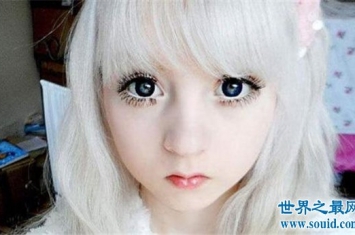 世界上最白的人，大眼睛婴儿肥简直就是个芭比娃娃！