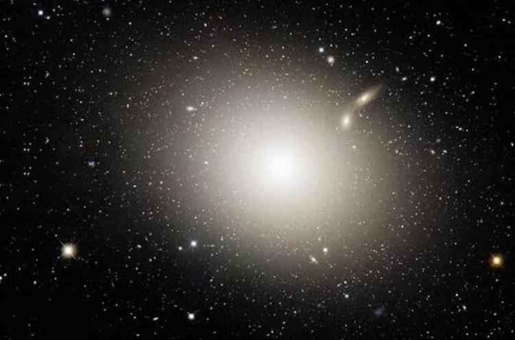 宇宙中最大的比银河系还大的行星或者恒星,宇宙中有多少比银河系大的星系