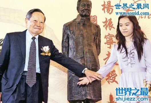 翁帆爸娶杨振宁孙女，家谱绕晕全国