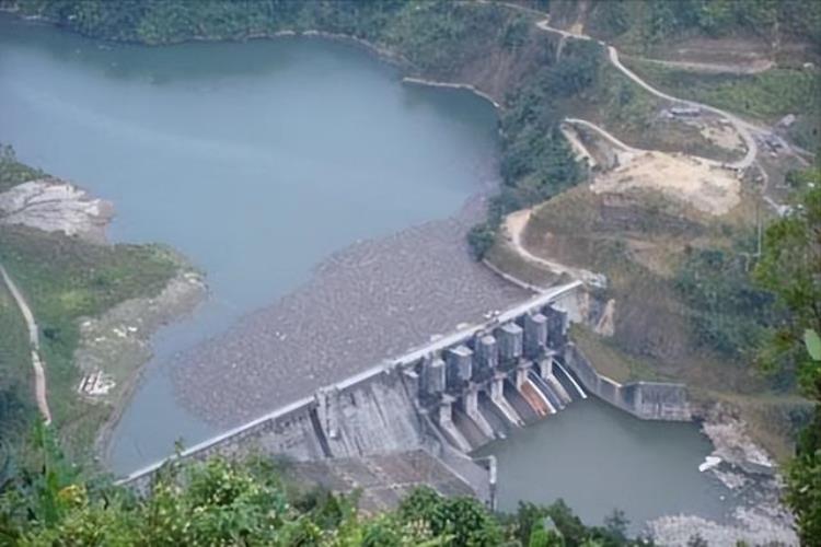 世界上人工建造的最大水坝,世界上十大最高的水坝