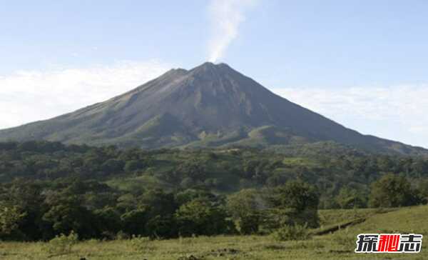 世界上最危险的十二座火山,维苏威火山周围300万居民(毁灭性)