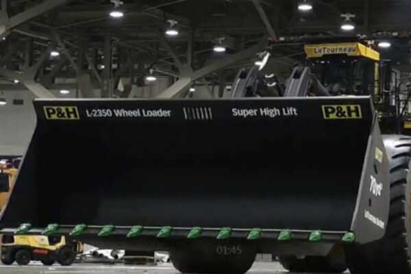 世界上最矮的超级跑车:像一块喷射冲浪板(仅48厘米高)