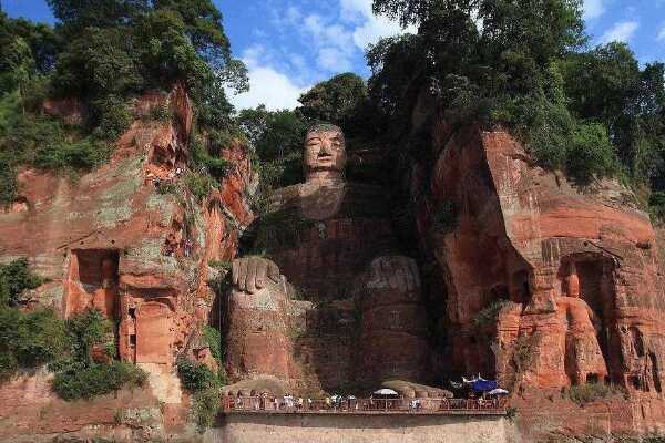 世界上死亡人数最多的地震:超过83万人丧生(余震有五年)