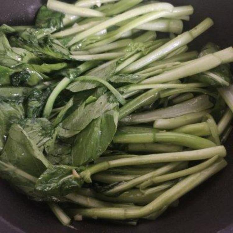 蚝油蒜心菜「广东蚝油菜心的做法大全」