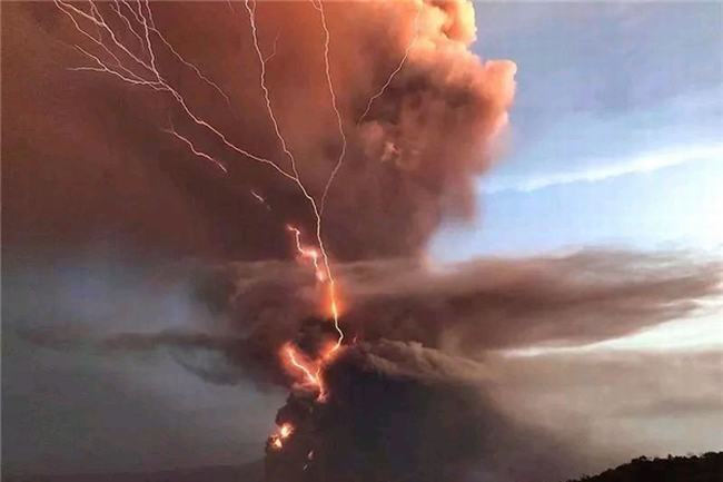 世界上最危险的火山 这些火山都很危险相当不安分