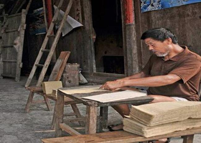 造纸术是谁发明的 它是古代劳动人民的结晶