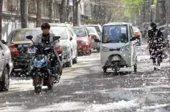 为什么南方不下雪 主要是受温度和西风带天气系统的影响