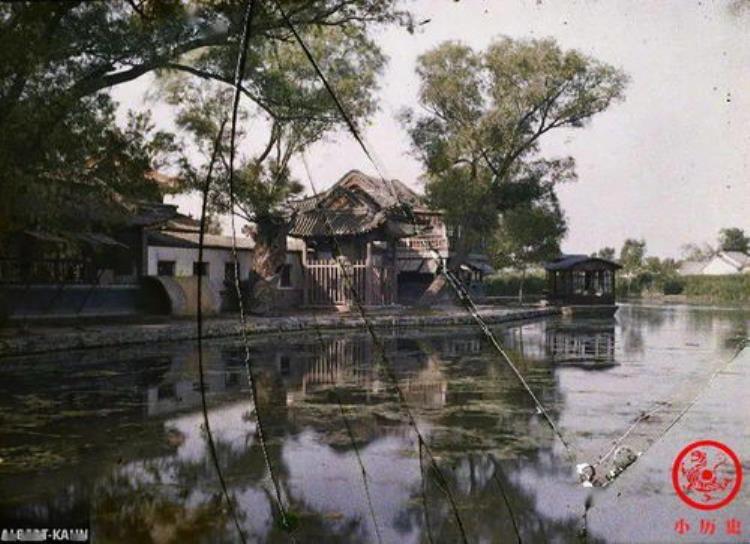 济南大明湖和夏雨荷是怎么回事,大明湖夏雨荷的故事50字