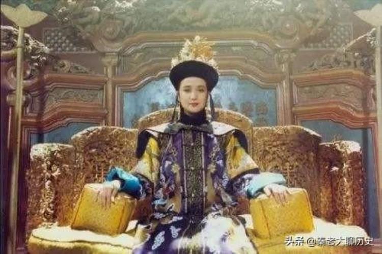 为什么女人不能当帝王「古代为什么女人很难当皇帝不是不可能而是女人有天生的弱点」