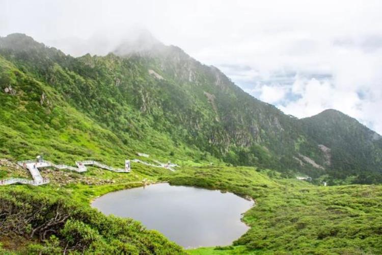 关于大理苍山洱海传说故事,苍山与洱海的传说