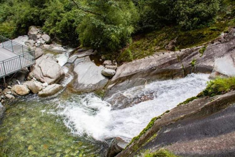 关于大理苍山洱海传说故事,苍山与洱海的传说