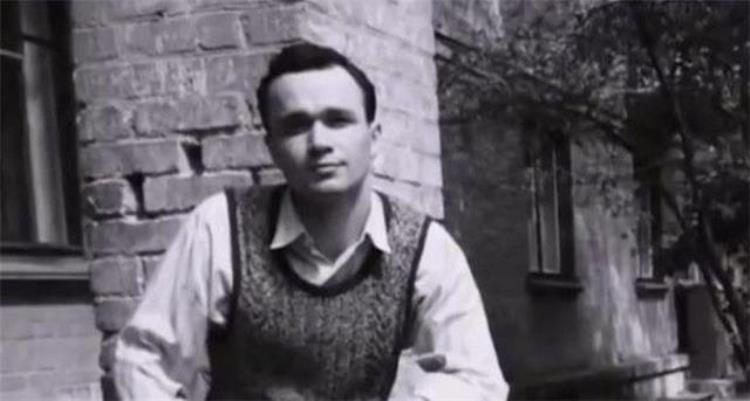 1958年乌克兰男子失踪,乌克兰街头出现拿相机的神秘人