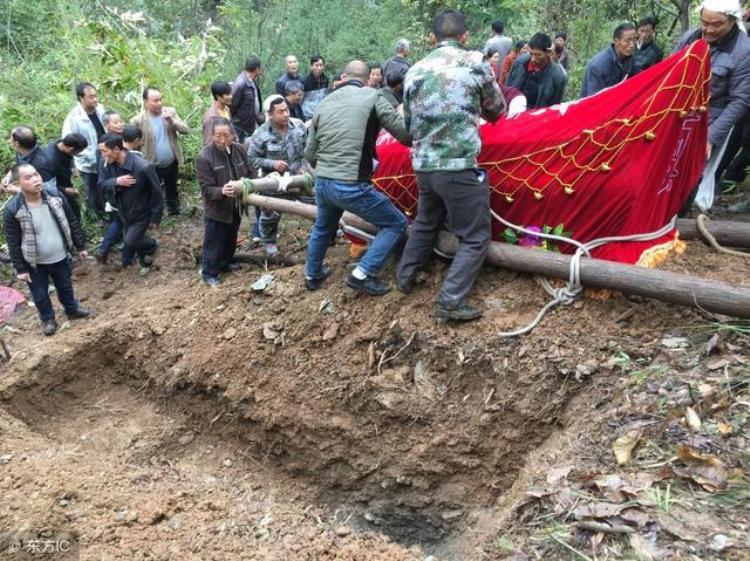 深山遇鬼事件,那些年山村诡异事件