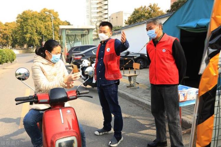 奥运新冠感染人数「大满贯31省份同日报告新冠感染者全国破7千为何这么严重」