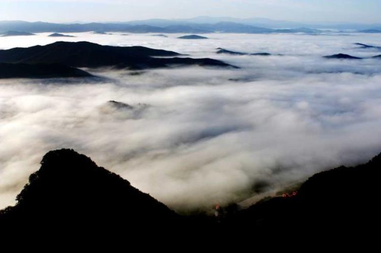 蛟河拉法山传说,蛟河拉法山死人洞