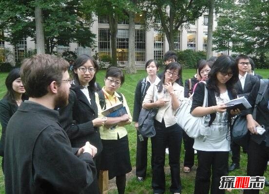 哈佛女孩刘亦婷现状，在美国结婚生子专门坑害中国人